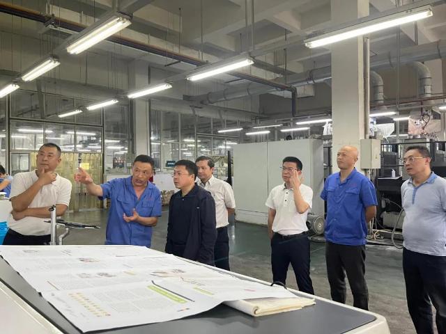 中共四川省委宣传部副部长孟华到PG国际调研检查秋季“课前到书”工作
